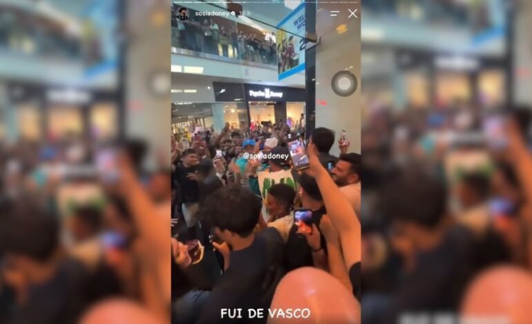 O sósia de Neymar, Eigon Oliver, causou aglomeração