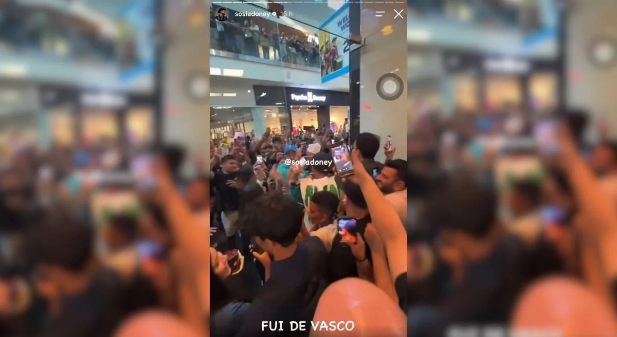 O sósia de Neymar, Eigon Oliver, causou aglomeração