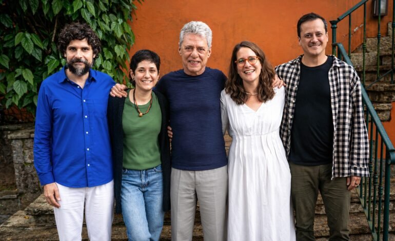 O quarteto carioca Escafandristas lançou, em 18 de