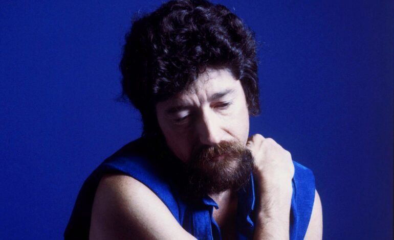 Raul Seixas, cantor e compositor baiano, completaria 81