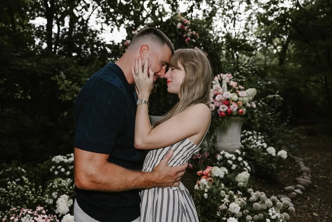 Taylor e Travis Kelce ficam noivos Reprodução/Instagram O