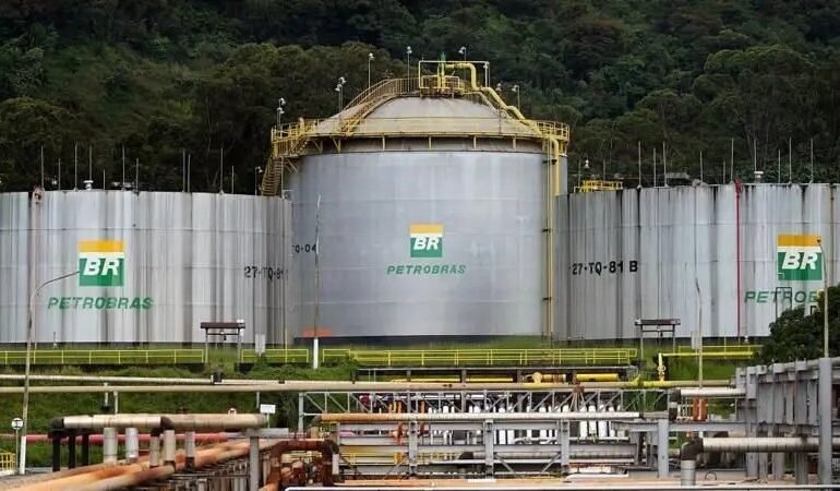 A produção de petróleo no Brasil atingiu 4,3 milhões de