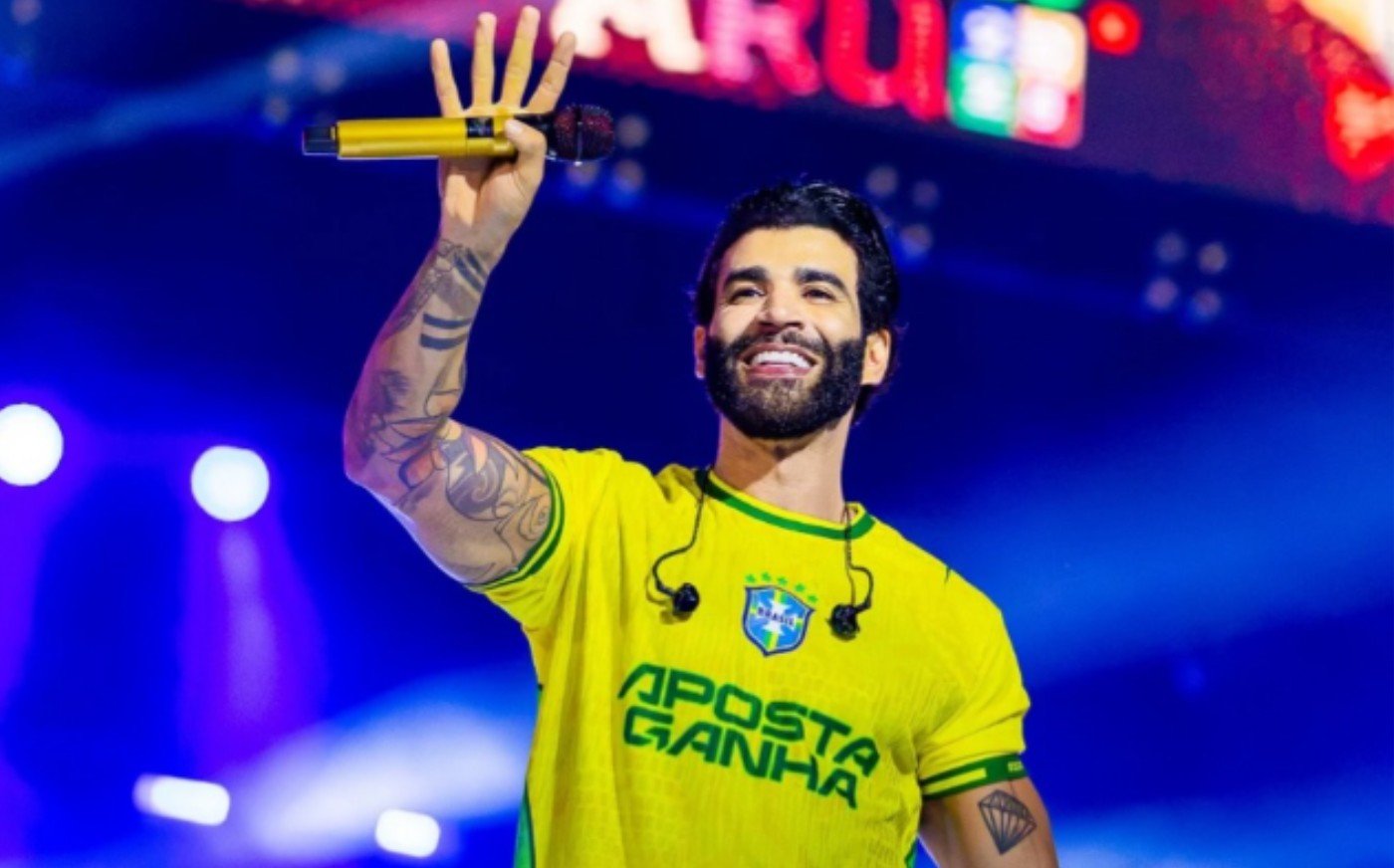 Gusttavo Lima durante show no São João de Caruaru, em