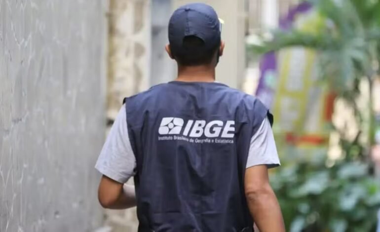 IBGE: veja cargos, salários, datas e como se inscrever em